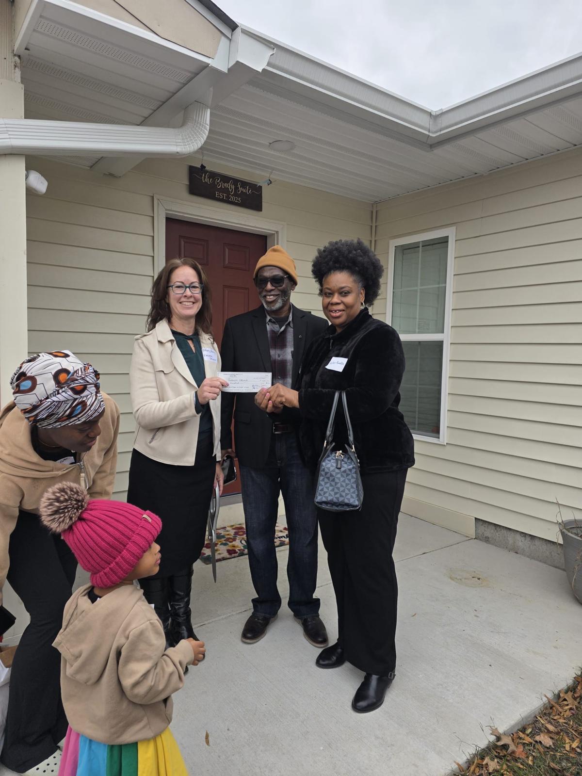 UPUDMV Women in Shelter